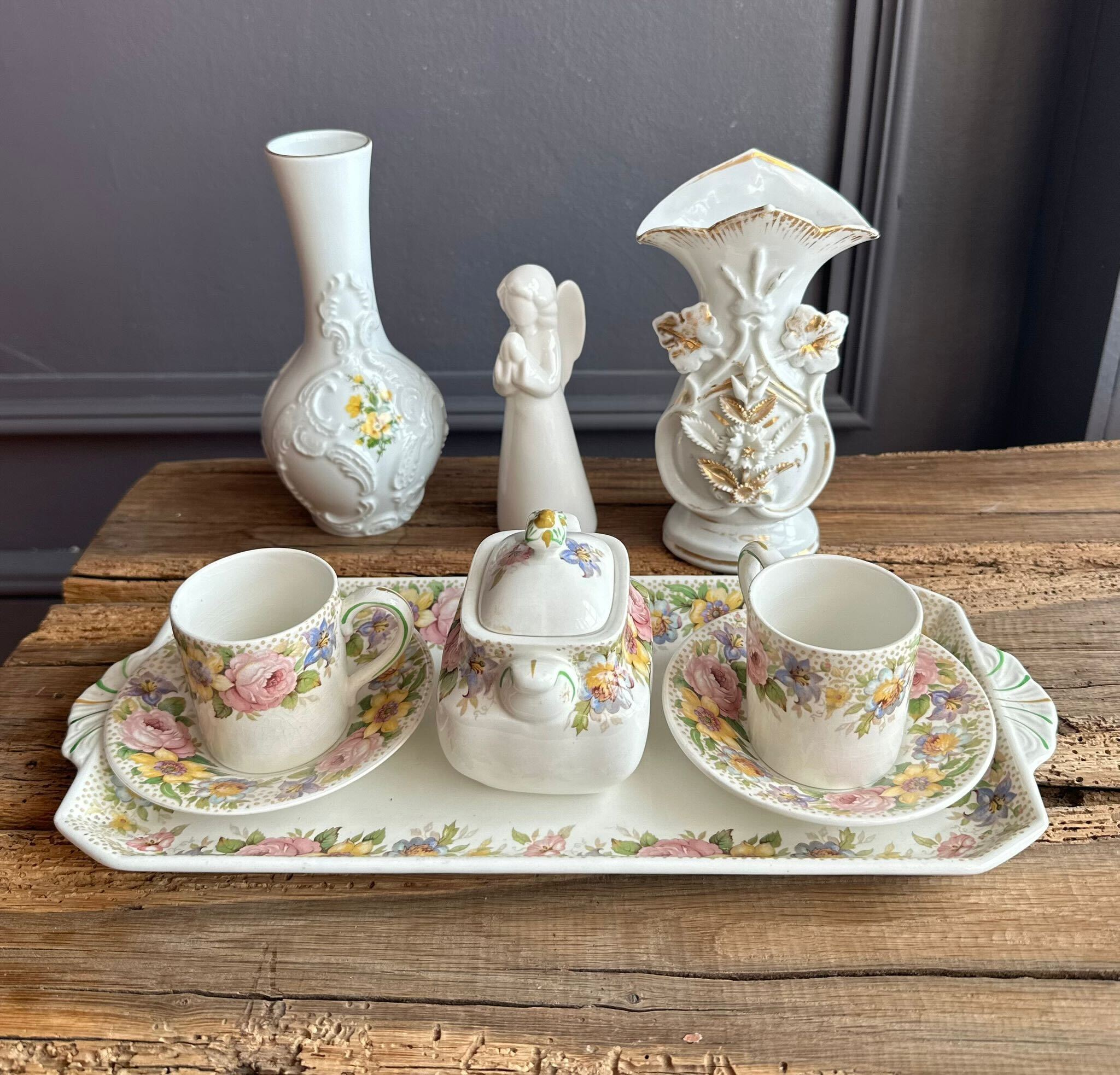 Антични декорации и порцелан